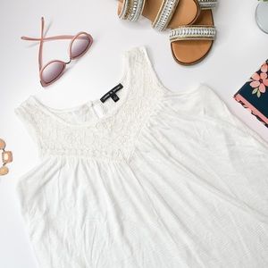 EUC Cable & Gauge Sheer White Boho Lace Tank - Small